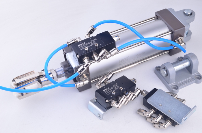 FSC CYLINDER WITH CA25210-06 ASSEMBLED